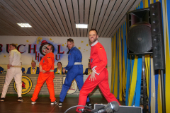 Maennerballett-Astronaut-17