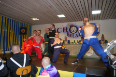 Maennerballett-Astronaut-22