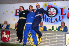 Maennerballett-Astronaut-35